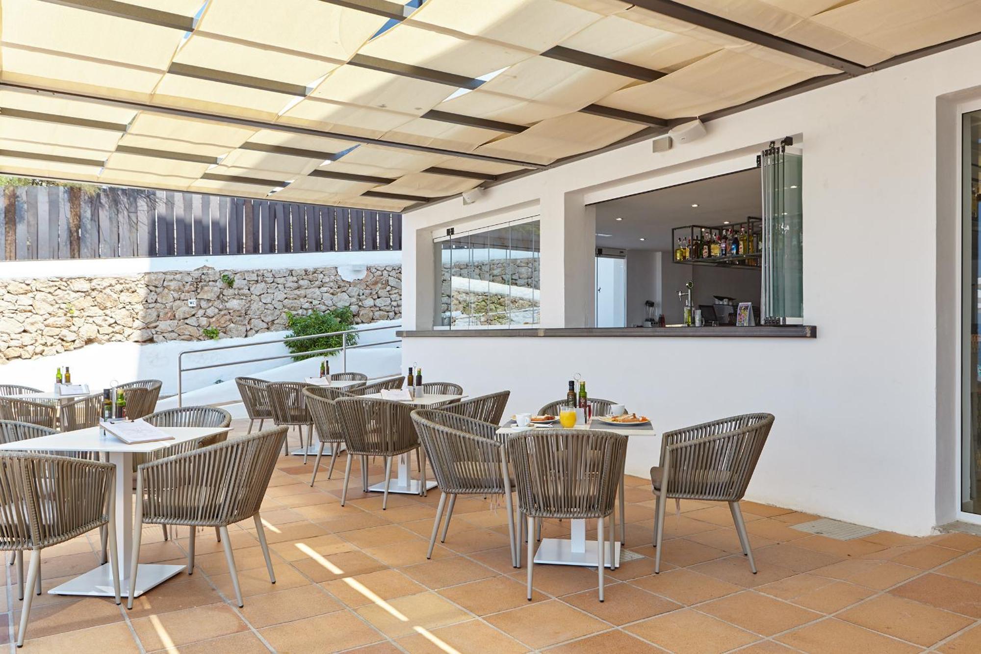 Sol Bahía Ibiza Suites San Antonio Abad Exterior foto