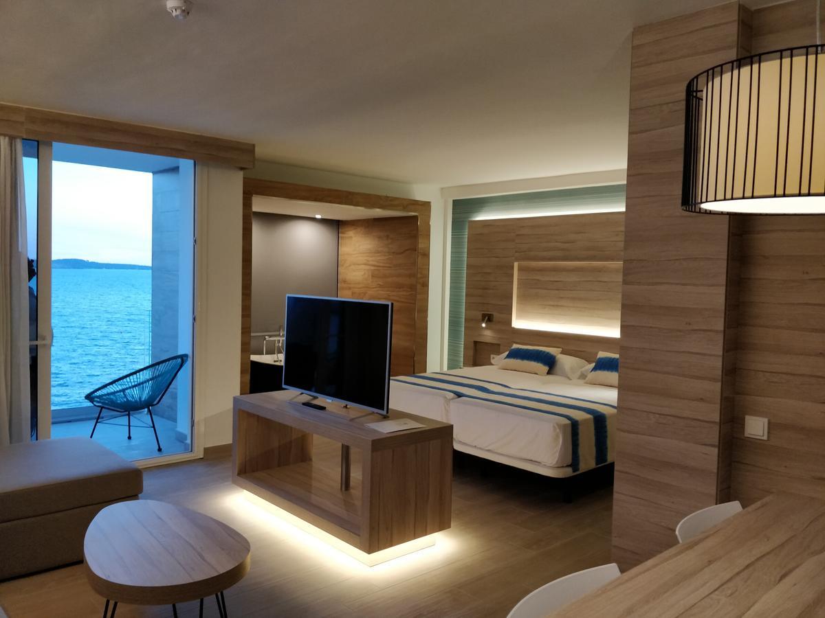 Sol Bahía Ibiza Suites San Antonio Abad Exterior foto