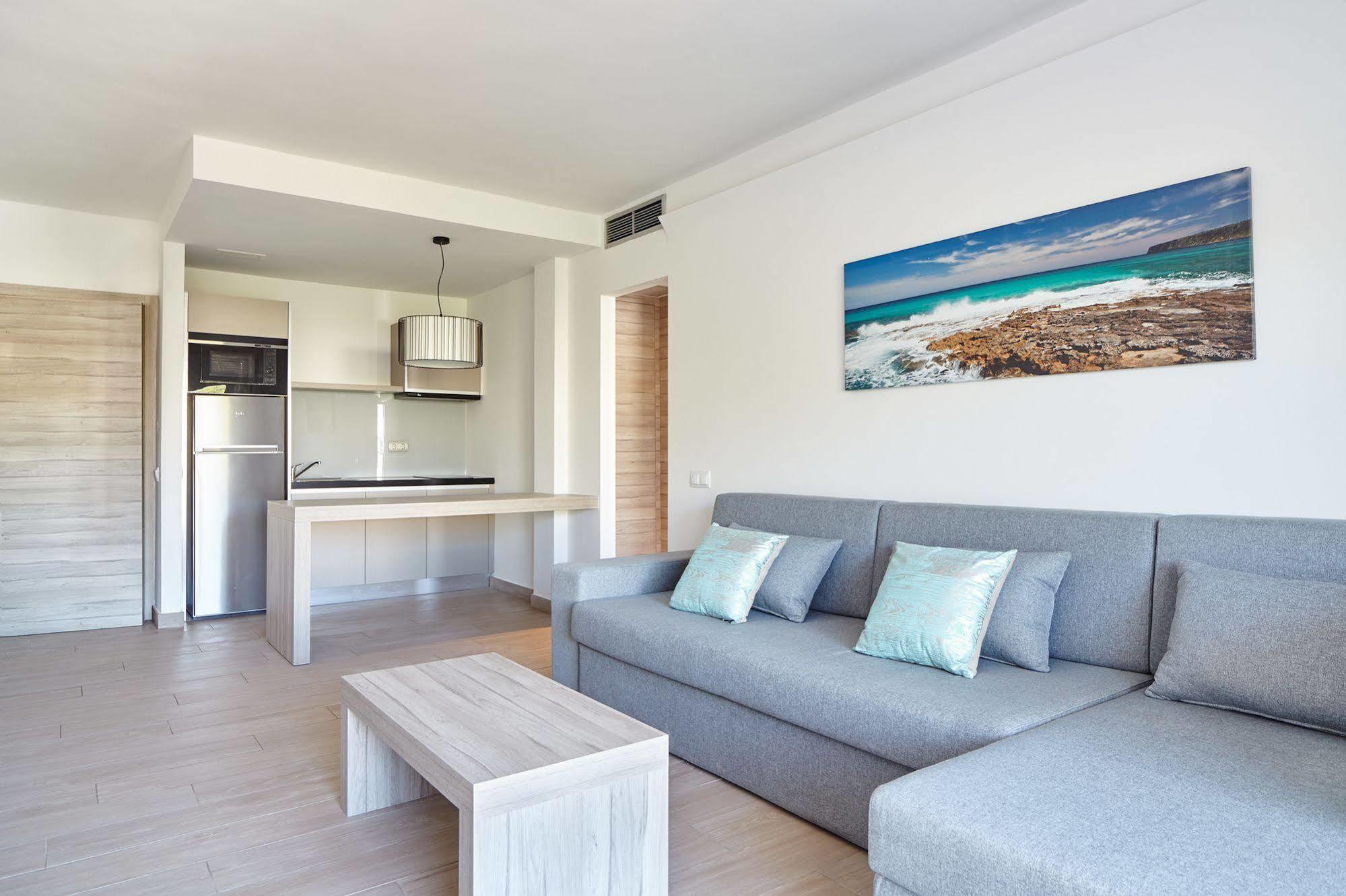 Sol Bahía Ibiza Suites San Antonio Abad Exterior foto