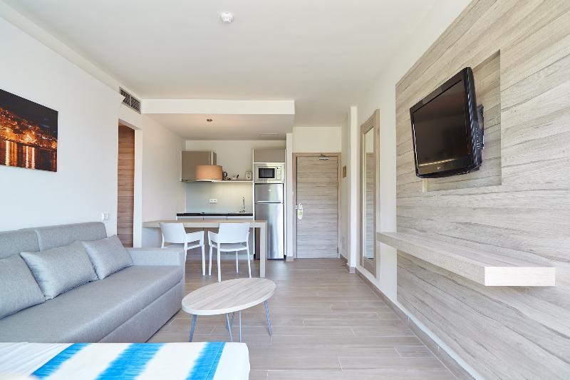 Sol Bahía Ibiza Suites San Antonio Abad Exterior foto