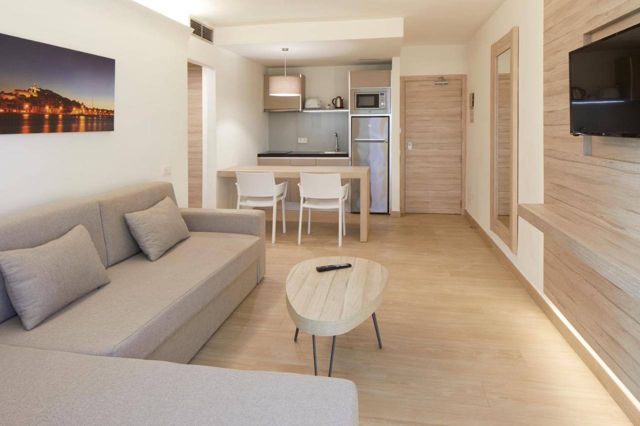 Sol Bahía Ibiza Suites San Antonio Abad Exterior foto